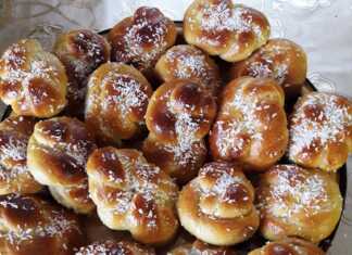 Τσουρεκάκια μαγιάς