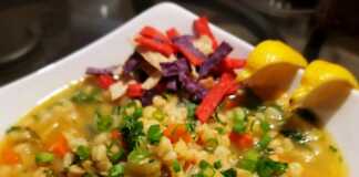 Σούπα με αποφλοιωμένο σιτάρι και λάχανο….υπερθρεπτική και νόστιμη
