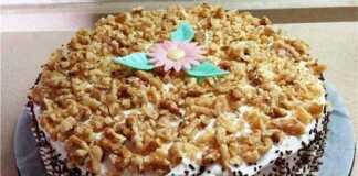 Κέικ Καρυδάτο με ψημένη μαρέγκα