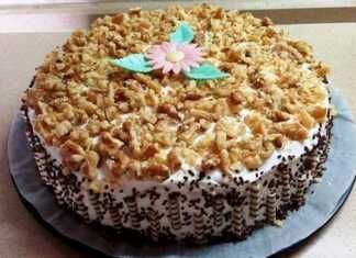 Κέικ Καρυδάτο με ψημένη μαρέγκα