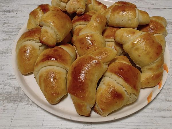 _cuva Τσουρέκια με μαρμελάδα μήλου