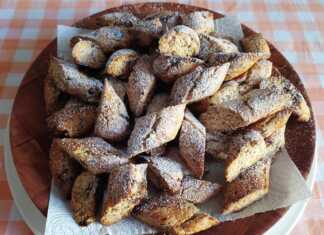 Μπισκοτάκια σοκολάτας, καρύδας και καβουρδισμένα αμύγδαλα