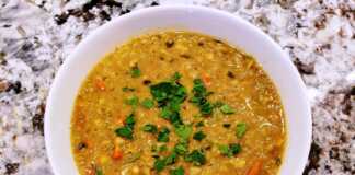 Ζεστή σούπα με φακές και κριθάρι