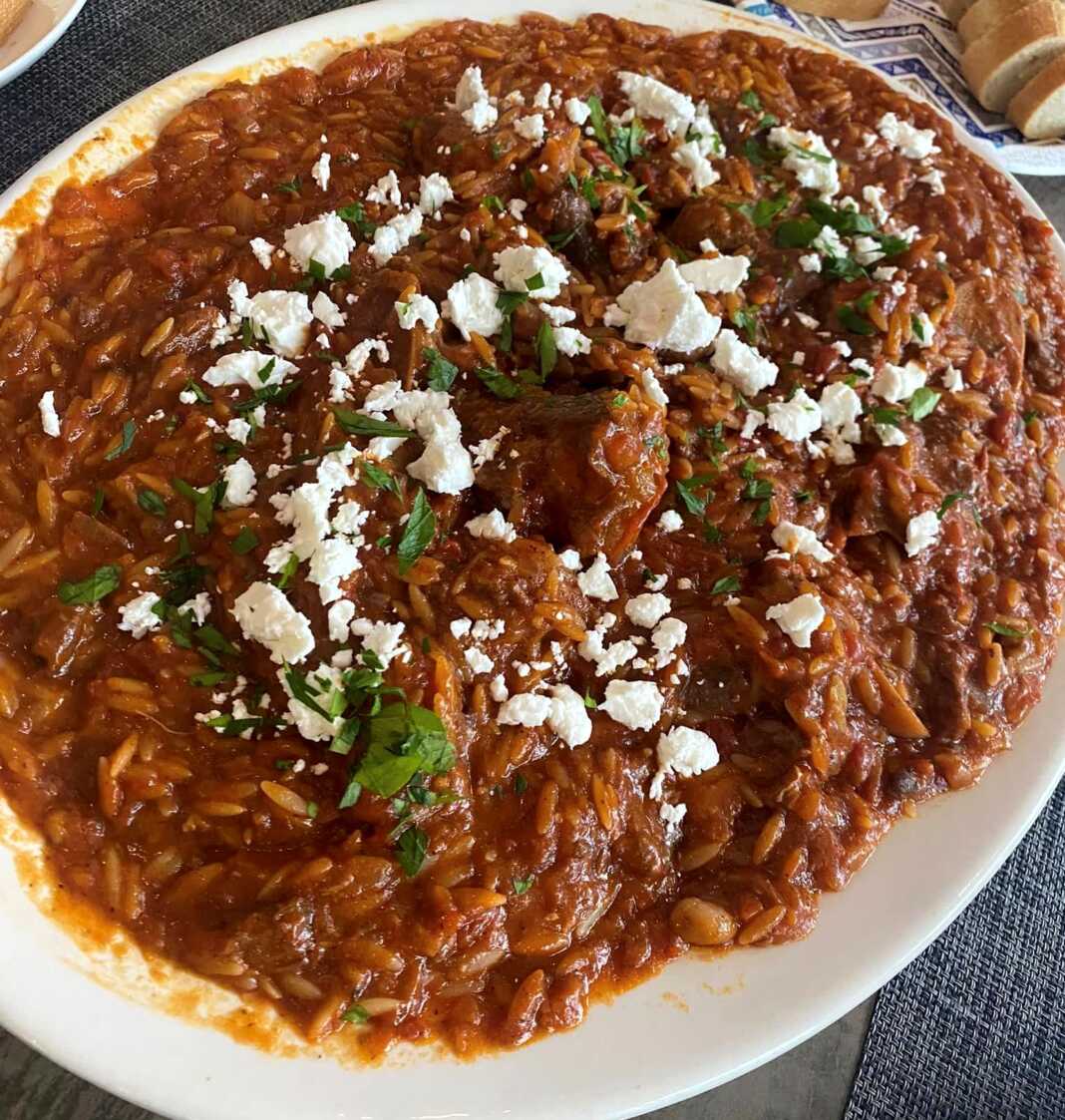 gioubetsikatsarola Αρνί Γιουβέτσι στην κατσαρόλα