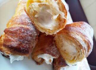 Κορνεδάκια με ζύμη τύπου κρουασάν