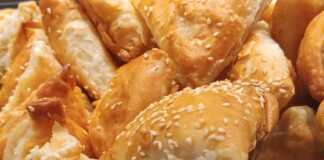 Τρίγωνα πιτάκια με κολοκύθι και φέτα