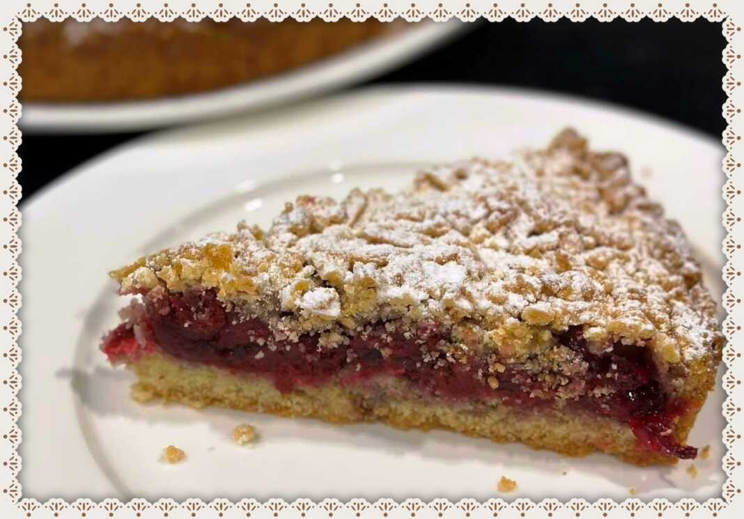 TriftiKerasopita-min Τριφτή Κερασόπιτα