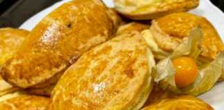 Τυροπιτάκια με γλυκια γέμιση τυριού