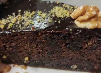 Καρυδόπιτα με σοκολάτα