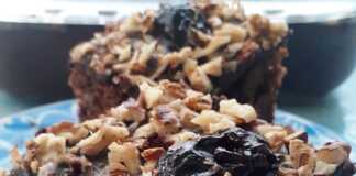 Κέικ με Μέλι και δαμάσκηνα