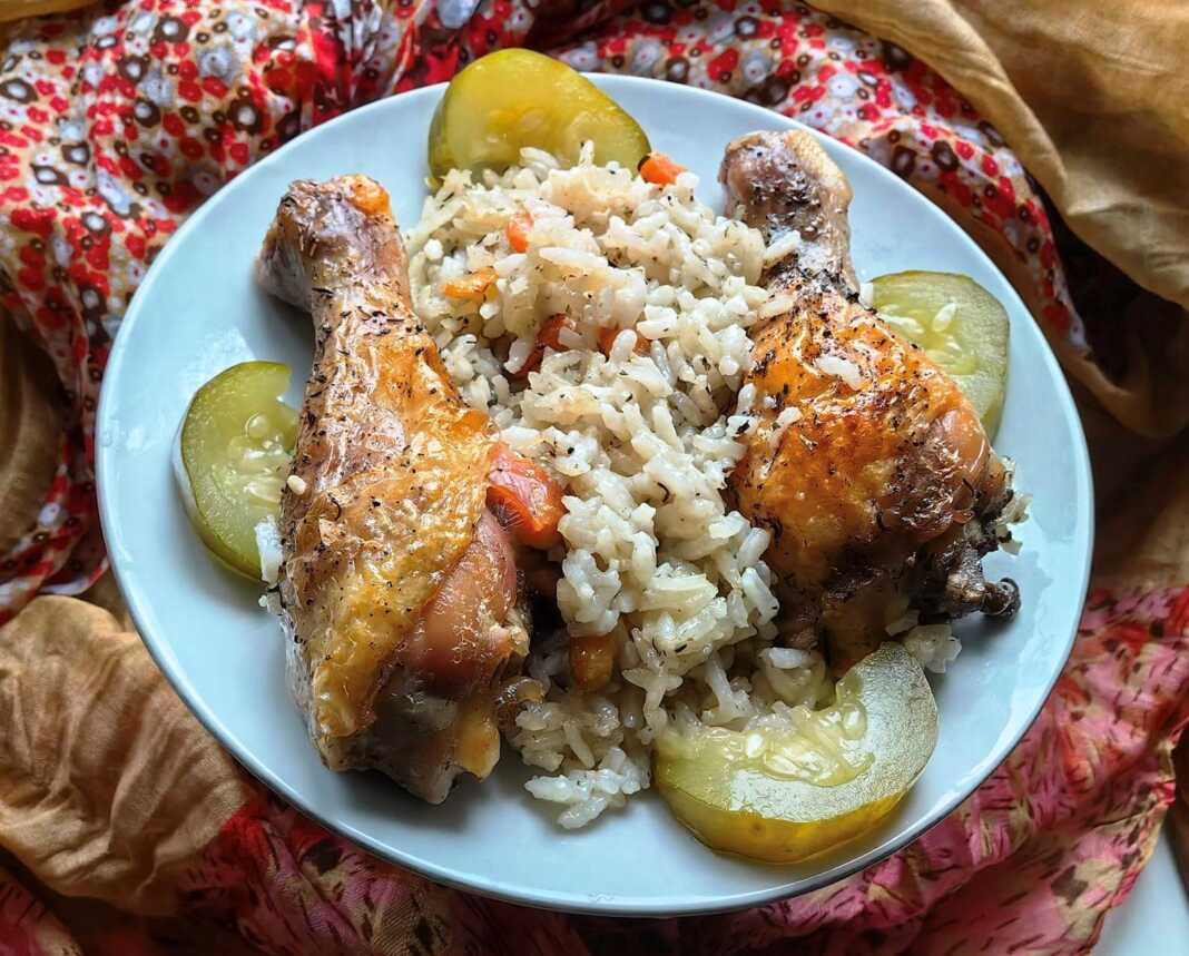 λαχταριστό κοτόπουλο φούρνου με ρύζι και λευκό κρασί