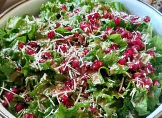 Μαρουλοσαλάτα με ρόδι και παρμεζάνα