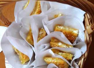 Τυρόπιτα με χειροποίητο φύλλο