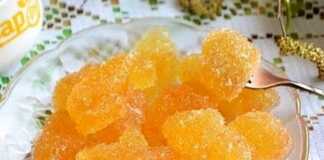 Σπιτικά Ζελεδάκια Εσπεριδοειδών με άγαρ-άγαρ, σε σχήμα φρούτων, κυλισμένα σε ζάχαρη.
