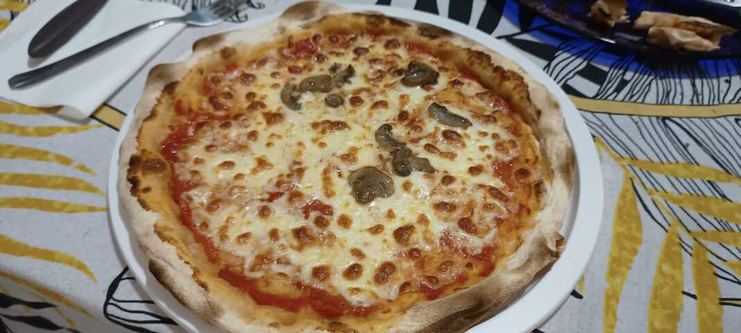 zimiPitsaKatsone2 Ζύμη για πίτσα