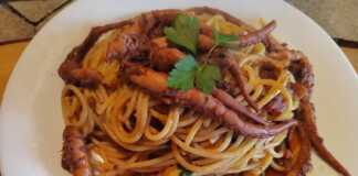 Σπαγγέτι με χταπόδι Σπαγγέτι με χταπόδι