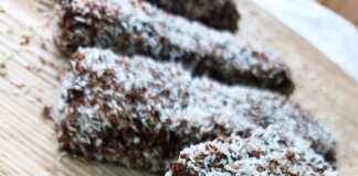 Γλυκά μπισκότα μελιού και σοκολάτας