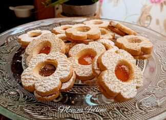 Λουλούδι μπισκότο με μαρμελάδα ή νουτέλα