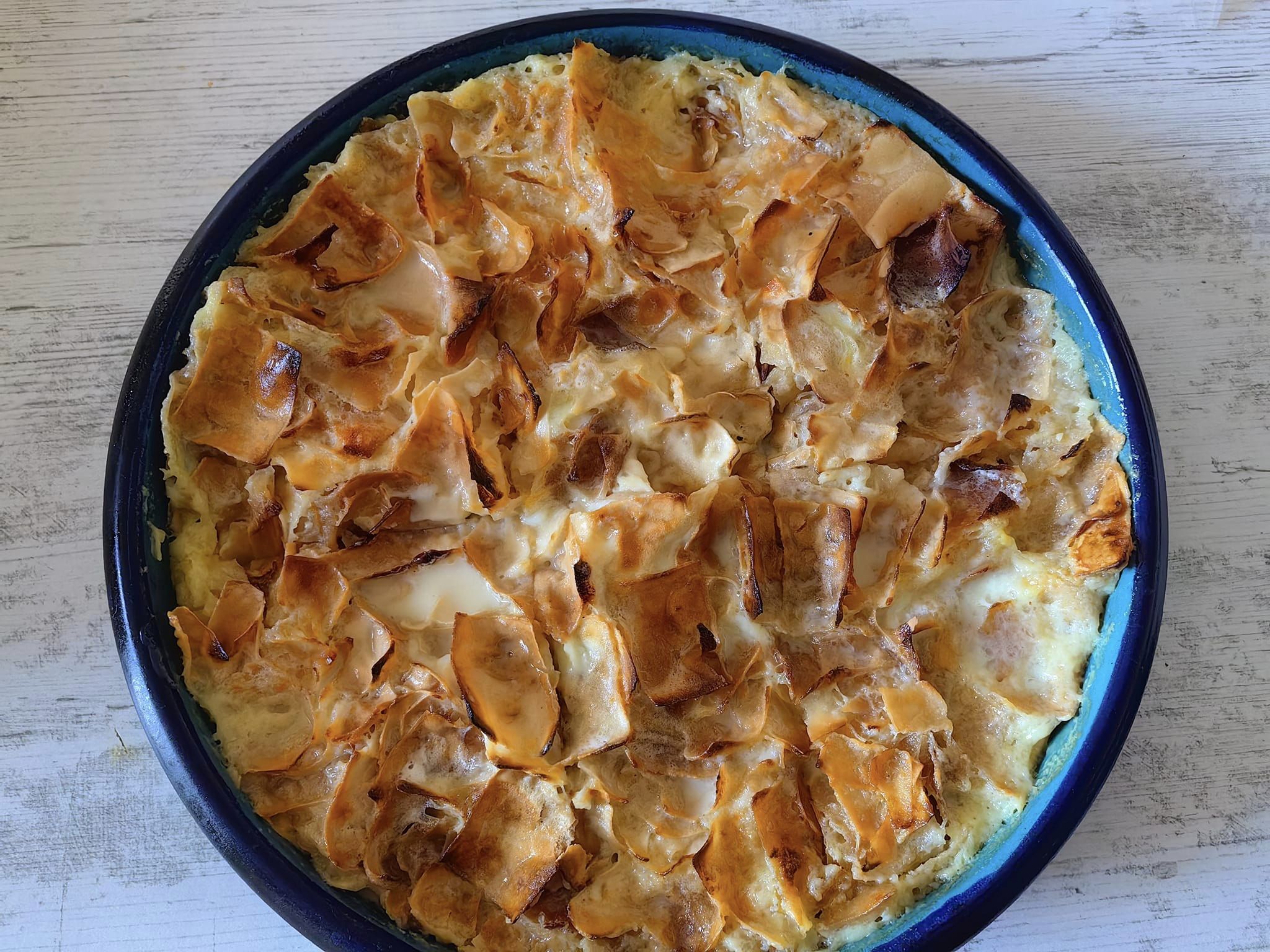 Γαλατόπιτα με χυλοπίτες