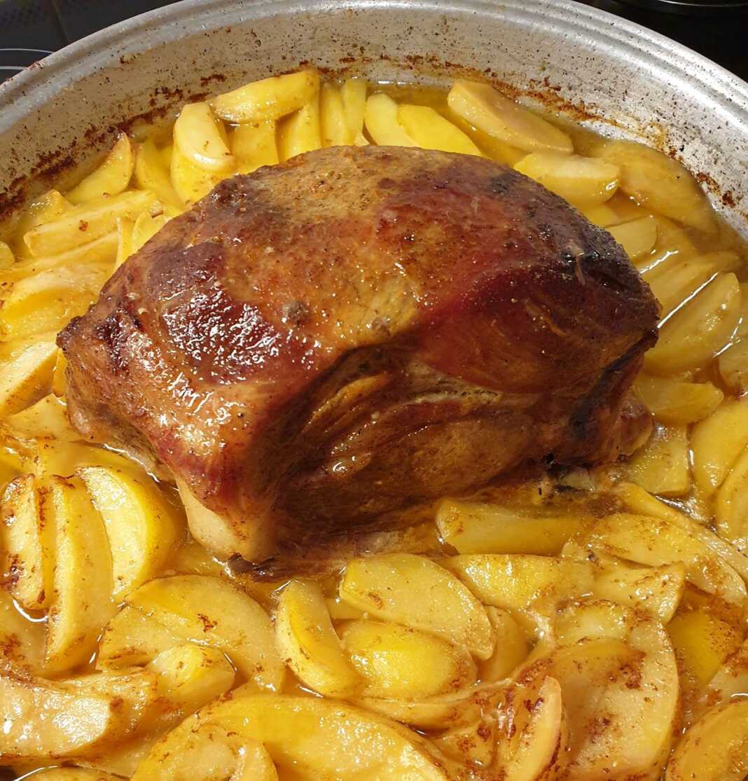 Χοιρινό με πατάτες στο φούρνο