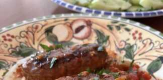 Γιαουρτλού κεμπάπ με χειροποιητες πίτες