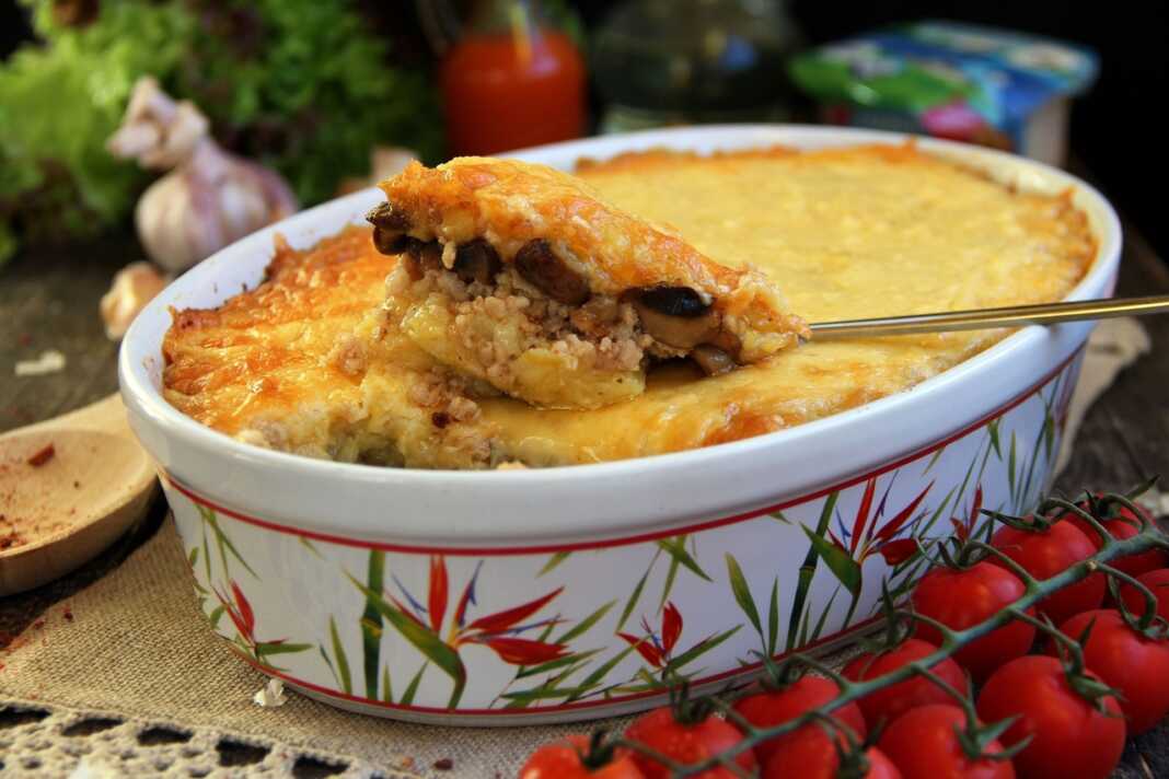 Πατάτα με κιμά και μανιτάρια στο φούρνο
