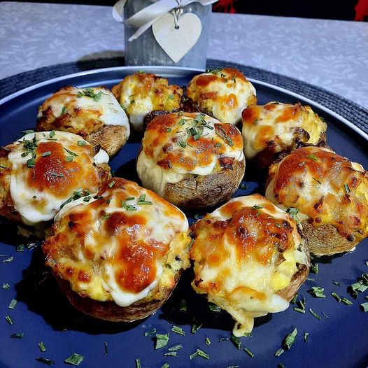 manitariaGemista Νόστιμα τηγανητά γεμιστά μανιτάρια