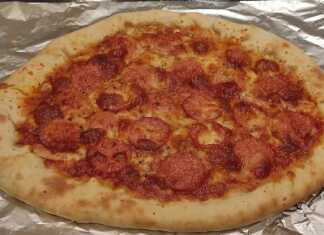 Εύκολη και γρήγορη ζύμη πίτσας με 2 υλικά