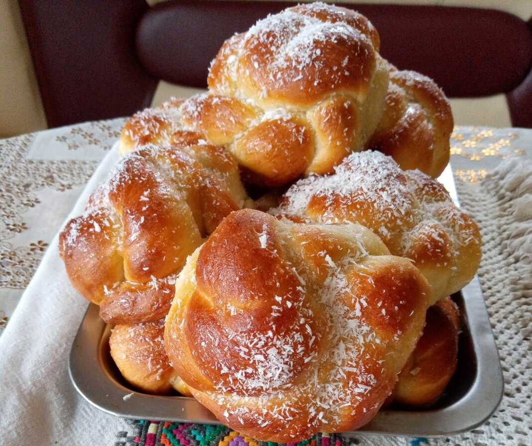 Σιροπιαστά Ψωμάκια Μπριος