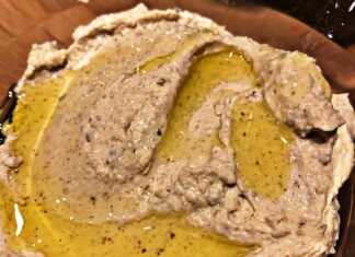 σάλτσα καρυδιού