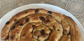 Σταφιδόψωμο στριφτάρι