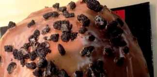 Τσουρέκι γεμιστό με πραλίνα φουντουκιού