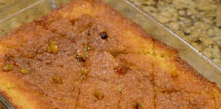 Σιροπιαστό Κέικ με Σιμιγάλι