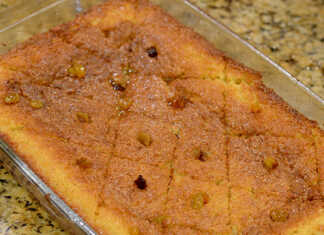 Σιροπιαστό Κέικ με Σιμιγάλι