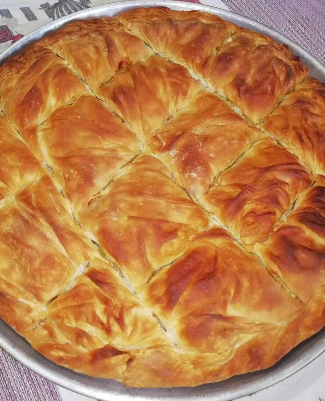 PrasiSpanakotiropita Πρασοσπανακοτυρόπιτα