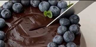 Κέικ σοκολάτας με κρέμα σοκολάτας