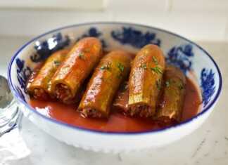 Κολοκυθάκια Γεμιστά κοκκινιστά