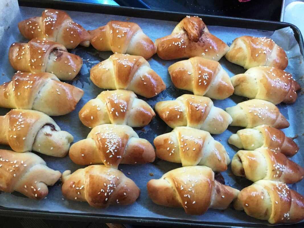 Κρουασανακια γεμιστά με Nutella 