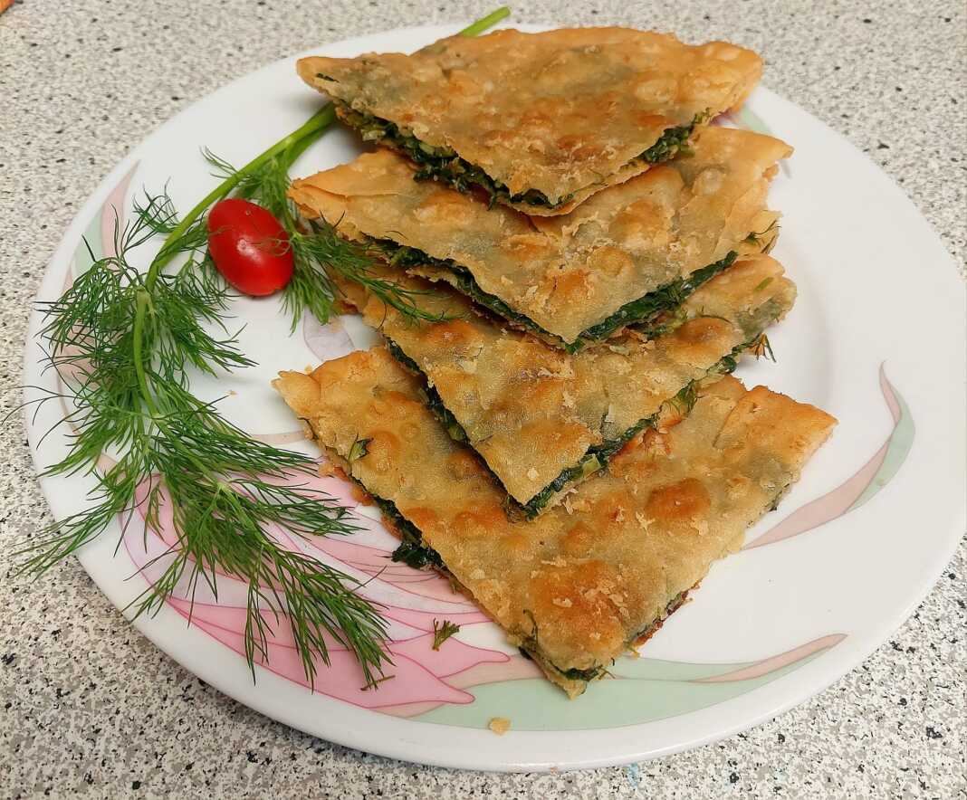 marathopites Παραδοσιακές Μαραθόπιτες Κρήτης, τηγανισμένες και ζεστές.