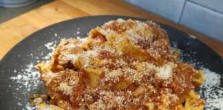 Χειροποίητες Παπαρδέλες ραγού με κουνελι Παπαρδέλες ραγού με κουνέλι