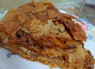 Σαρακατσανικη πίτα με λάχανο τουρσί