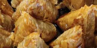 ρίγωνα σιροπιαστά με γέμιση καρυδιού