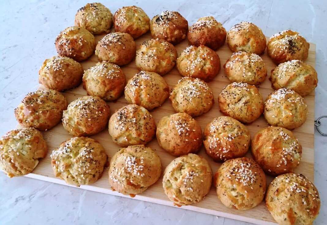 Mικρά τυροπιτάκια χωρίς φύλλο