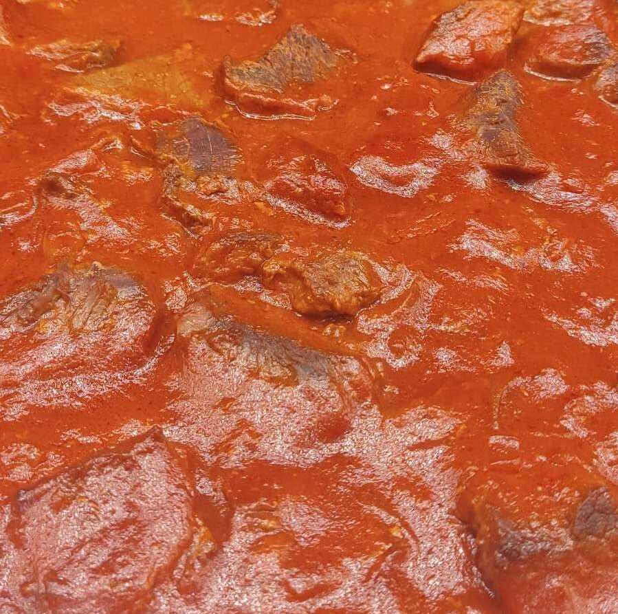 345869504_259823503161950_871998400886955133_n Μοσχαράκι κοκκινιστό το φούρνο