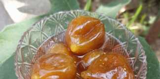 Γλυκό του κουταλιού με ολόκληρα Σύκα Γλυκό του κουταλιού με ολόκληρα Σύκα