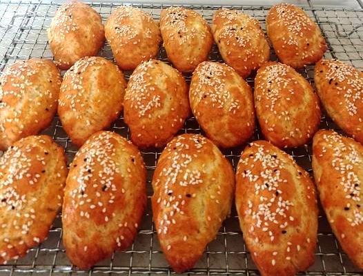 Kourou Τυροπιτάκια κουρού.