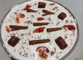 Παγωτο με άρωμα και γεύση τριαντάφυλλο