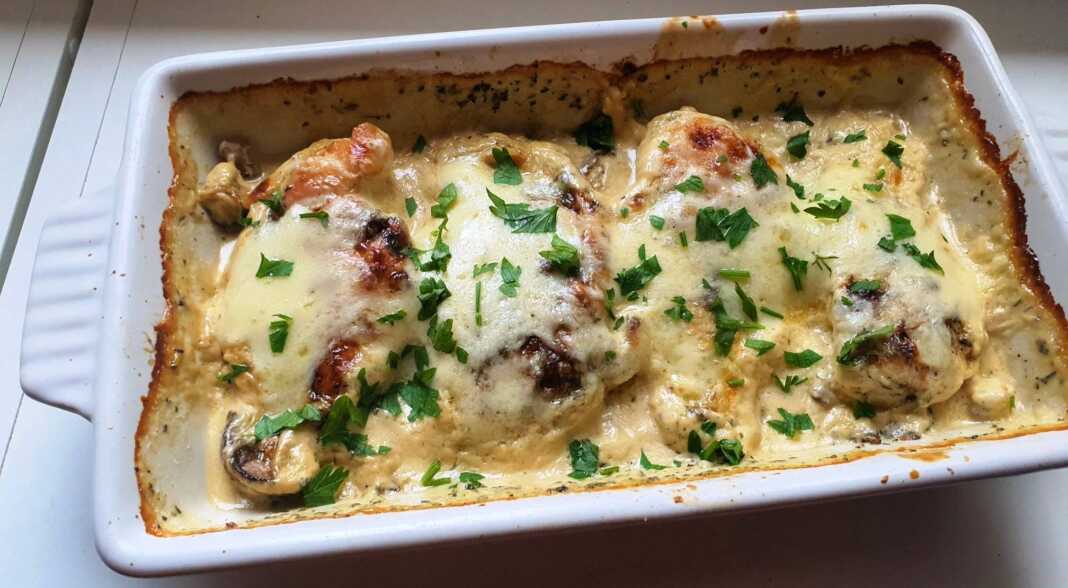 filetoKotopouloManitaria Φιλέτο κοτόπουλο με κρέμα γάλακτος στον φούρνο