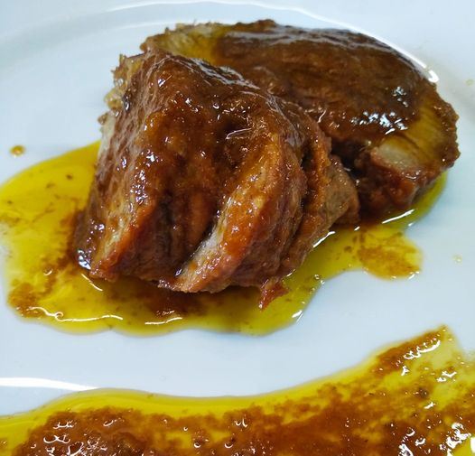 psitoMosxariSaltsa ψητό μοσχάρι με σάλτσα