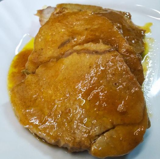 ψητό μοσχάρι με σάλτσα